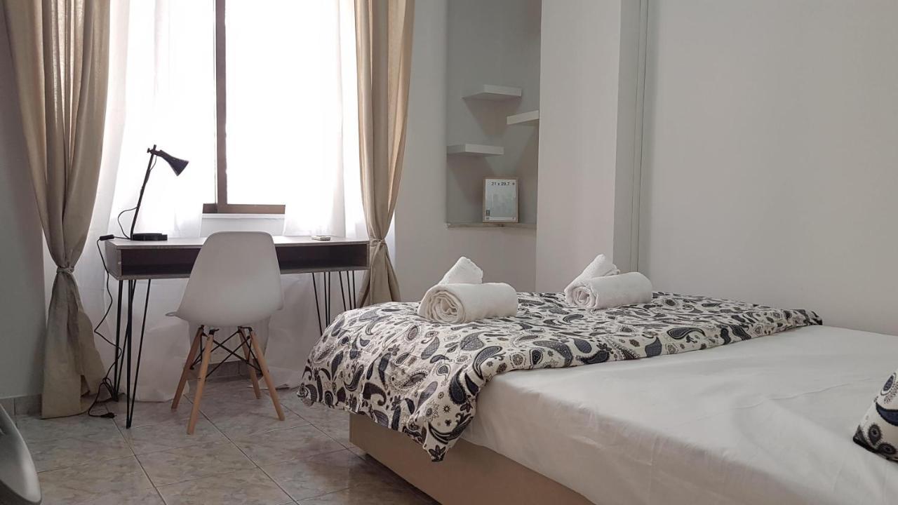 Palette Chocolate - Center, 6 Bd, 3 Bath Athens