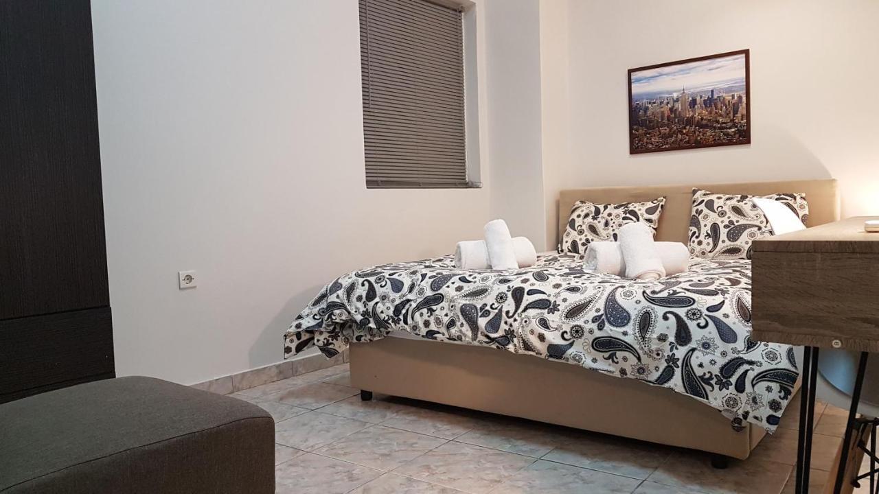 Apartment Palette Chocolate - Center, 6 Bd, 3 Bath *